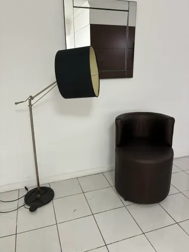 CADEIRA DE APOIO EM COURINO