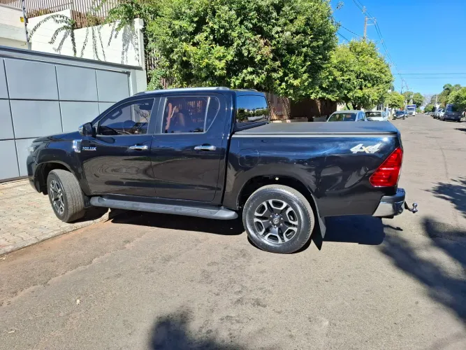 Toyota Hilux CD SRV 4X4 2.8 TDI Diesel Aut. 2021