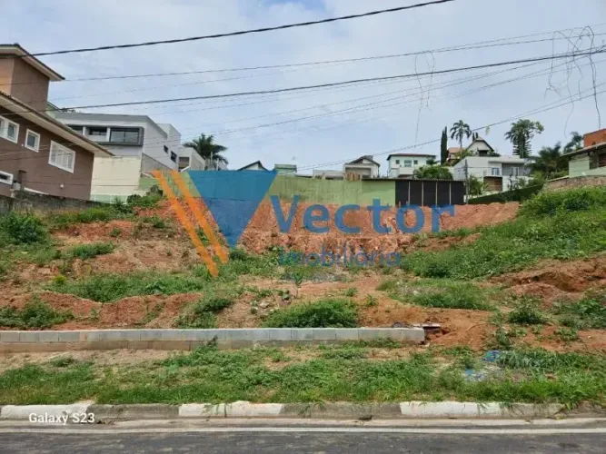 Terreno com venda localizado no condominio Country Cluby em Arujá-SP!