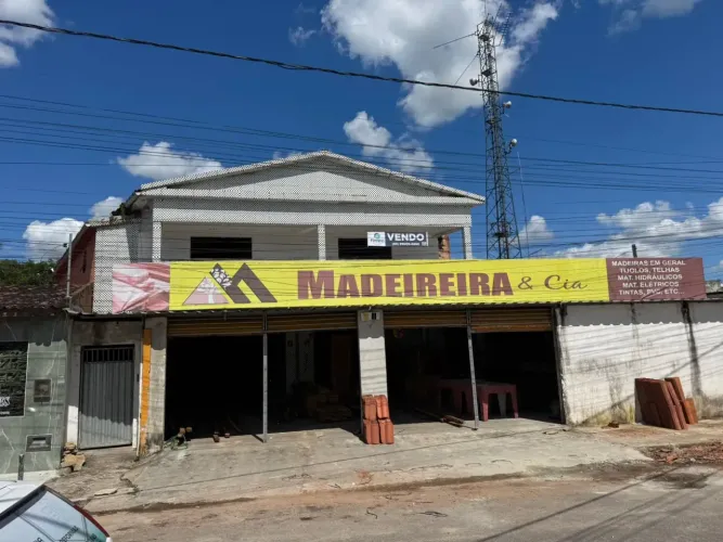 Imóvel para venda tem 200 metros quadrados com 3 quartos em Centro - Rio Tinto - PB