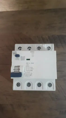 Disjutor DR 400V 4P 80A