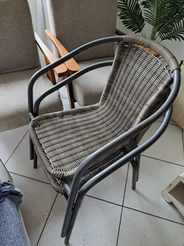 Conjunto Kit 4 cadeiras estilo Varanda / Jardim em Fibra - Perfeito estado. Nada quebrado