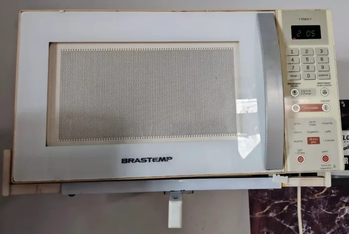 Microondas brastemp 30 litros com suporte