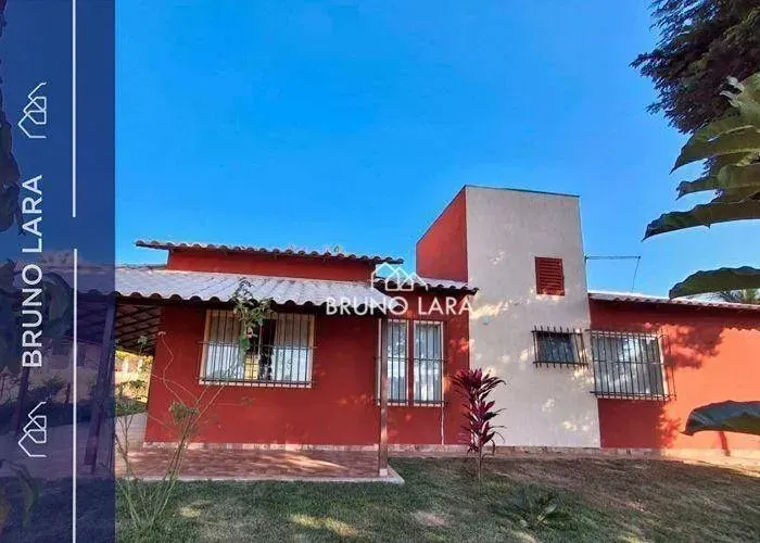 Casa à venda no Condomínio Vale da Serra Igarapé/MG