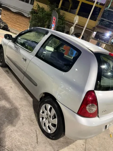 Renault Clio Expression 1.0/1.0 Hi-power 16V 3P 2006