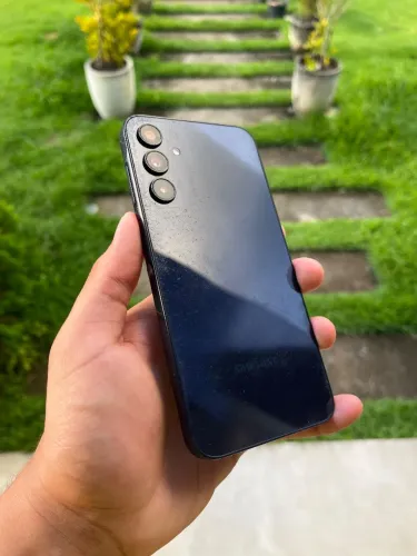 Telefone a15 5g de 256gb 8gb tela trocada
