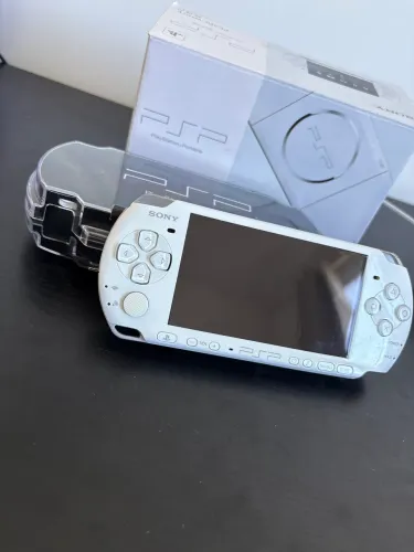 PSP 3006 Pearl White Japão