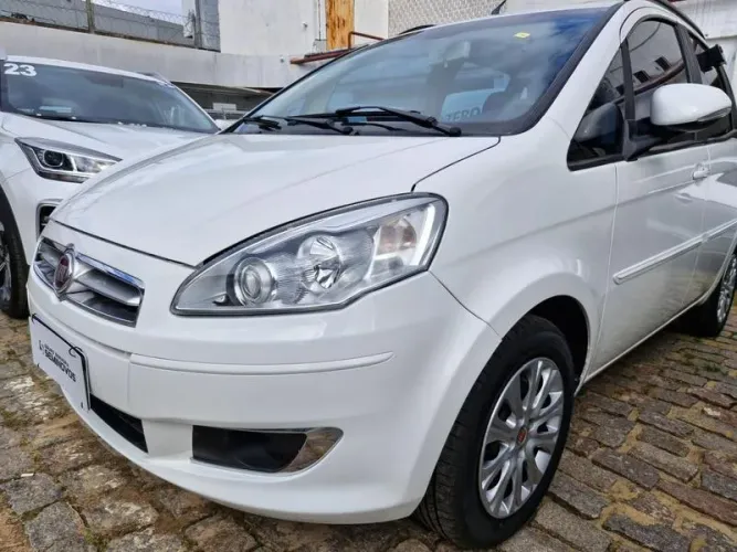 Fiat Idea Attractive 1.4 Fire Flex 8V 5P 2015