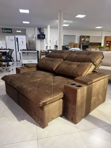 Sofá macio confortável 2 MTS 