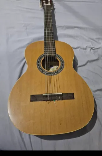 Violão Pequeno