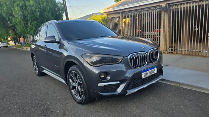 BMW X1 Sdrive 20I X-line 2.0 TB Active Flex 2016