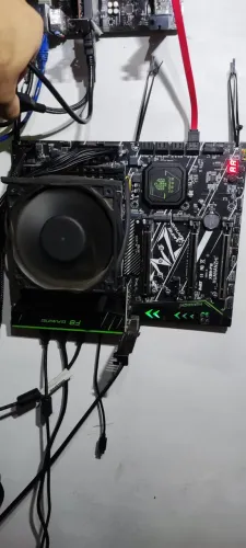 Placa Mãe Huananzhi X99-F8 LGA 2011-3 DDR4 ECC + cooler usada (sem CPU, sem RAM)