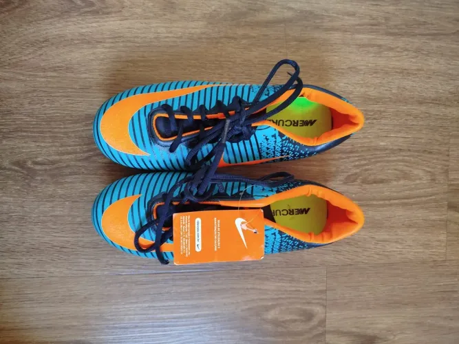 Chuteira Nike Mercurial Tamanho 38 Nova