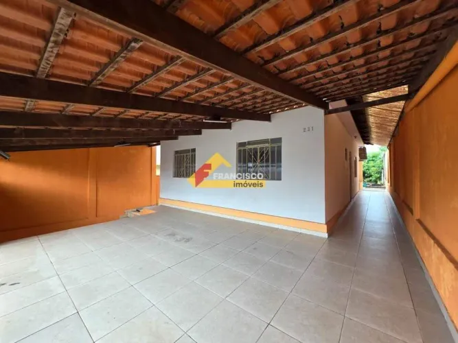 Casa à venda, 3 quartos, 1 vaga, São Roque - Divinópolis/MG