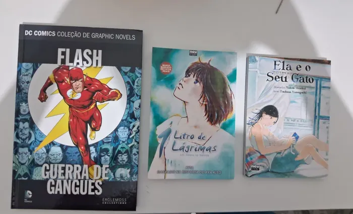 Hq livro e mangá