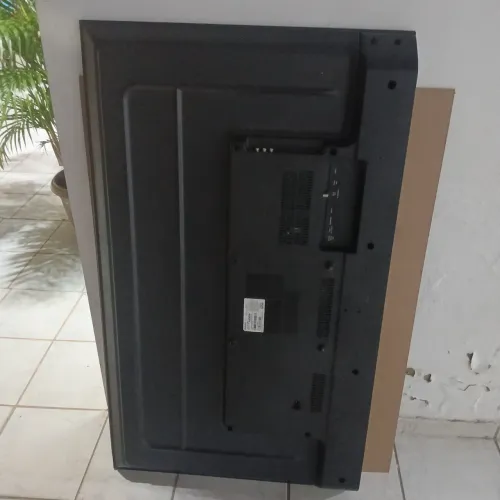Tv pra retirada de peças