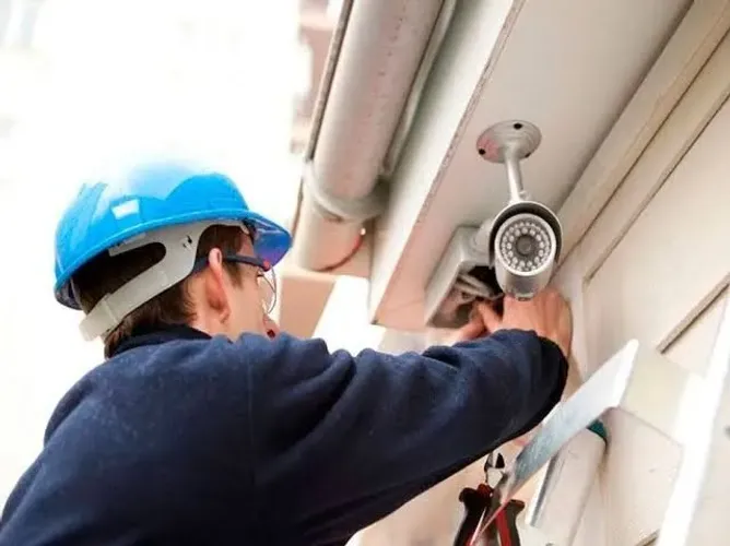 Técnico Segurança eletrônica e serviços de rede 