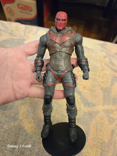 Boneco Capuz Vermelho