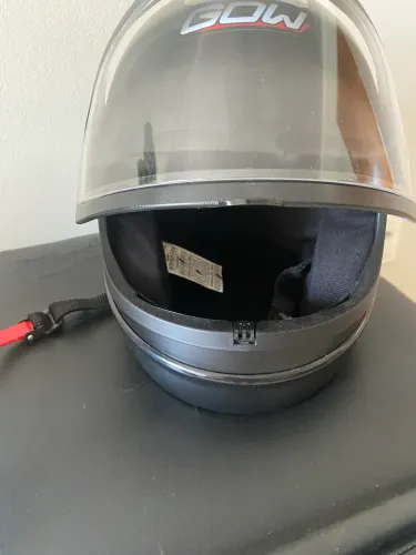 Capacete Gow Novo sem uso