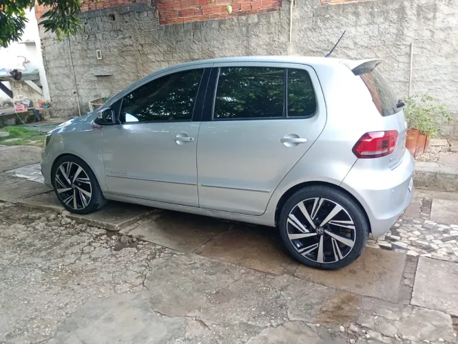 Volkswagen Fox Comfortline 1.6 Flex 8V 5P 2015