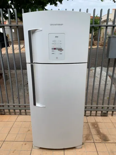 Geladeira 406L Frost Free