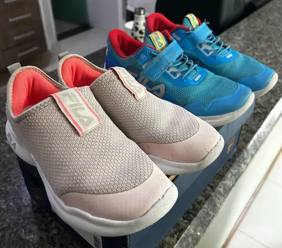 Vendo Tênis Puma infantil - Tamanho 32