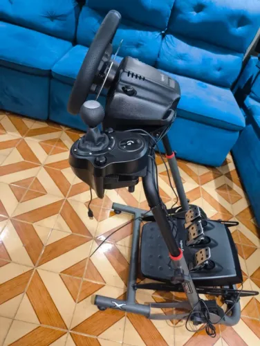 Volante Logitech G29 com Cockpit Extreme Racing Seminovo - Experiência de Corrida Real