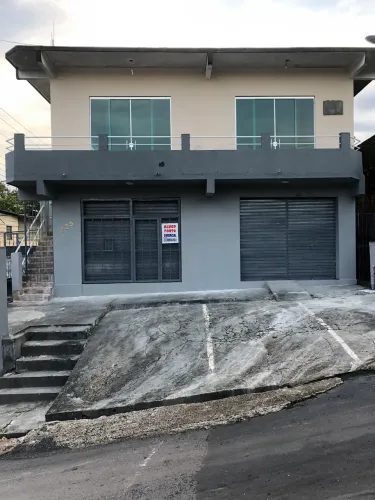 Alugo ponto comercial em Flores