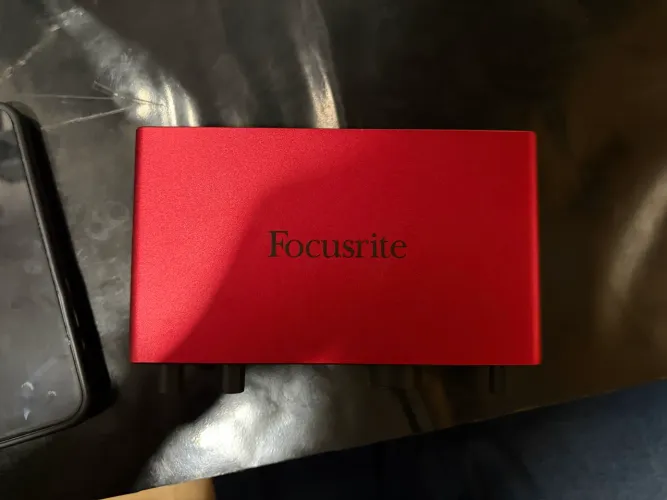 Focusrite 2i2 4 Geração