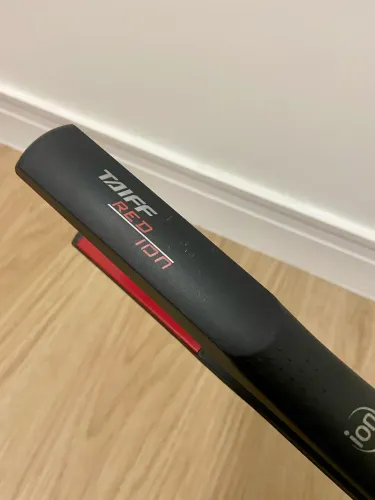 Prancha Taiff Red Íon original, pouco uso, bivolt, funcionando perfeitamente