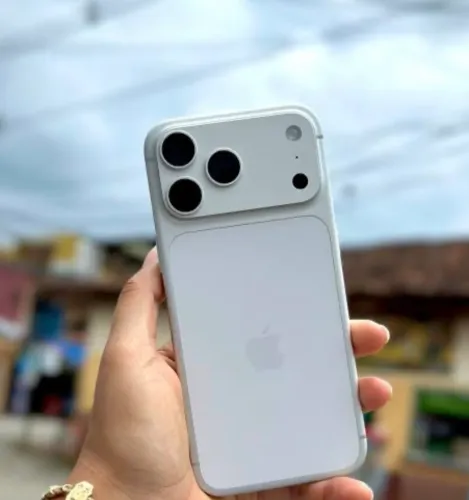iPhone 17 pro max