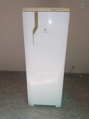 Vendo geladeira