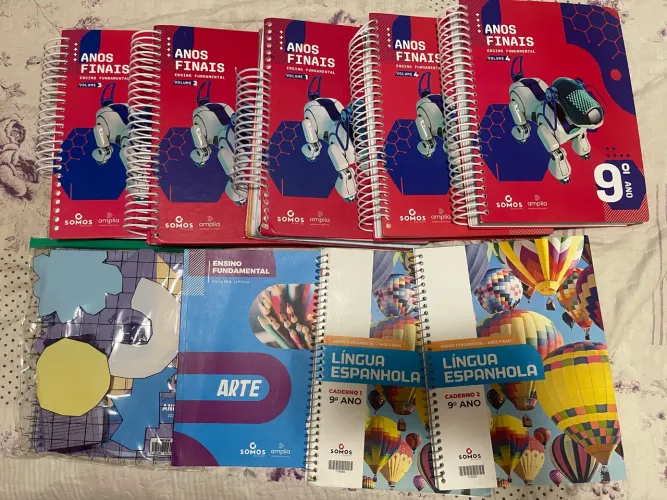 Livros colégio ideal 9 ano