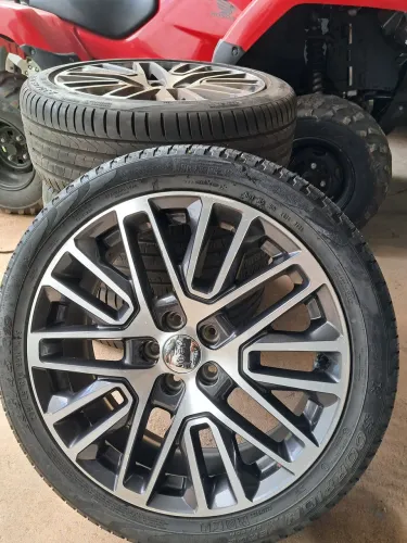 4 PNEUS JEEP ARO 19 SLIM