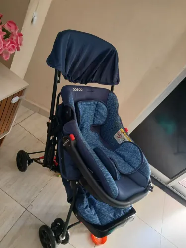 Carrinho de bebê +bebê conforto 