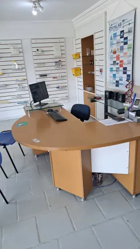 Mesa para Recepção/ Loja/ Escritório
