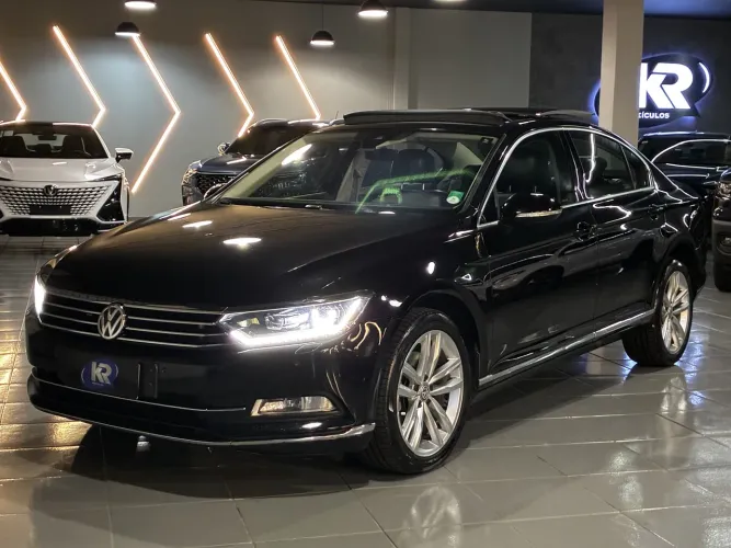 Volkswagen Passat Highline 2.0 TSI 220cv Tip. 2018