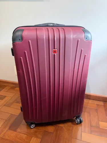 Mala SwissGear rígida com 4 rodas - Bordô