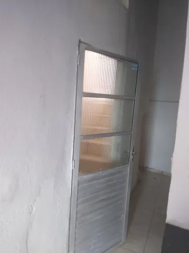 ALUGO CASA NO BAIRRO DA CALÇADA R$ 450,00 COM ÁGUA E LUZ