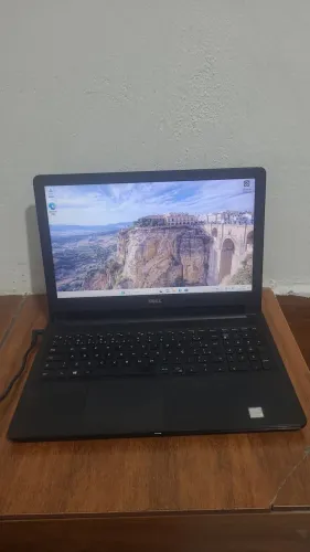 Vendo Notebook dell inspirion  P63F i5-7200U  2.70GHz 8GB DDR4 2133 SSD 256GB