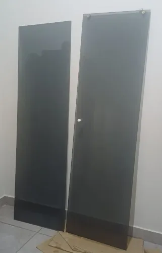 Vendo Box Fumê R$ 250,00. Natália * 