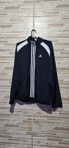 Blusa adidas corta vento