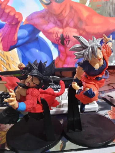 Action figures Goku's Xeno e CC
