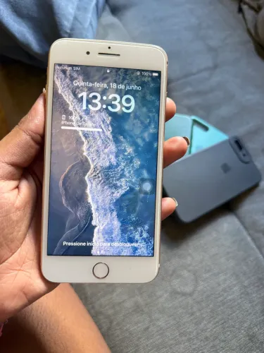 Vende-se iPhone 8 Plus 
