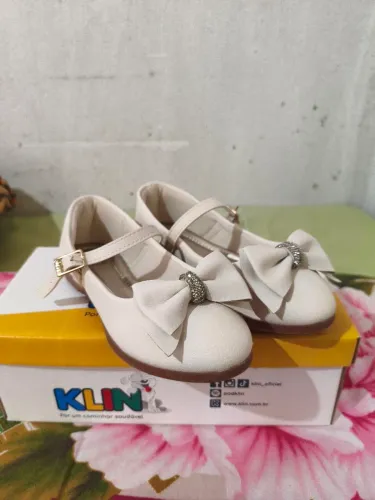 Sapatilha infantil Nova