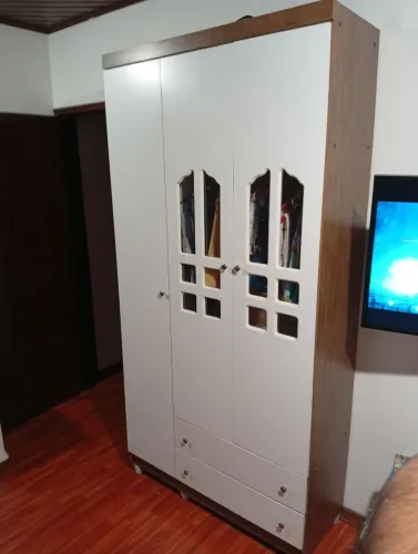 Guarda roupa infantil
