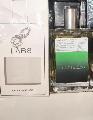 Perfume LAB 8 ENIGMÁTICO 