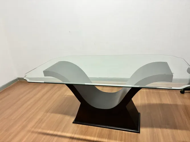 Mesa de vidro - escritório ou sala de jantar
