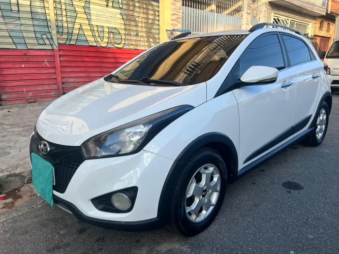 Hyundai HB20X Premium 1.6 Flex 16V Aut. 2015