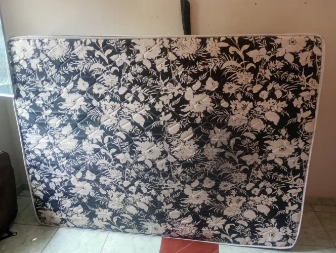 Cama casal Box